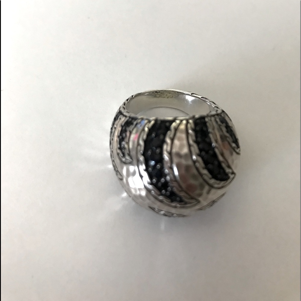 John Hardy sterling slv Macan black sapphire ring